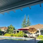 Luxury Half Acre Resort House