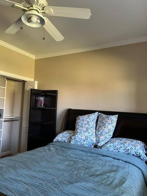 Holiday home Luxury Half Acre House *